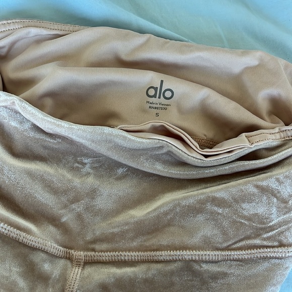 Alo Posh Velvet Baby Pink Y2K coquette leggings - Picture 10 of 13